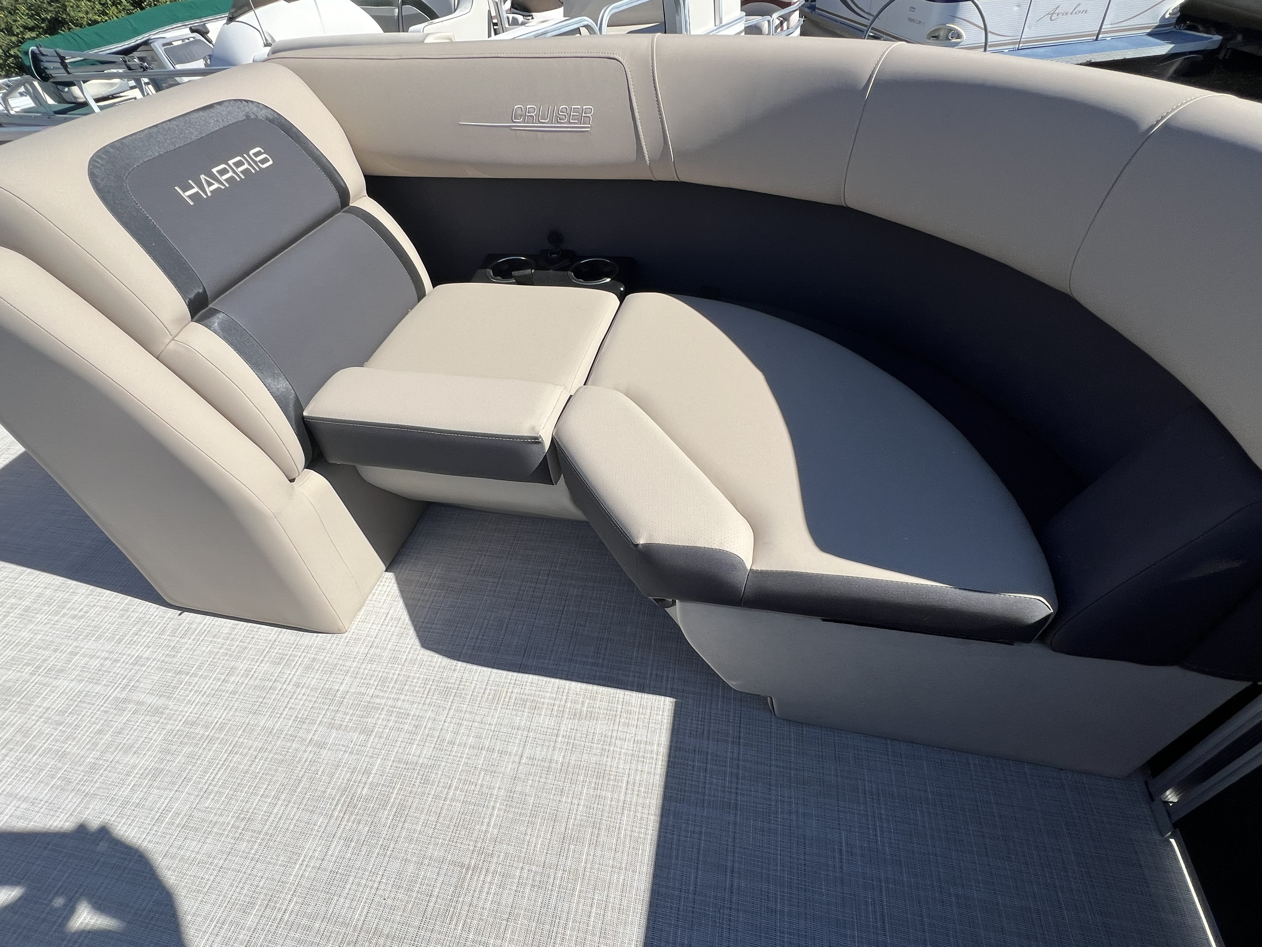 2025 Harris Cruiser 210 CS with 60HP Mercury - Photo 7